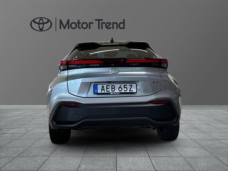 Ny Toyota C-HR Style 200 HK (147 kW) 2025 Silver SUV