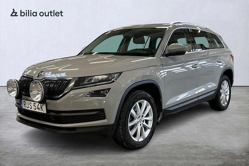 Grå Begagnad 2019 Skoda Kodiaq Business Line SUV | 269 900 kr (Marknadspris) - Bild 1/4