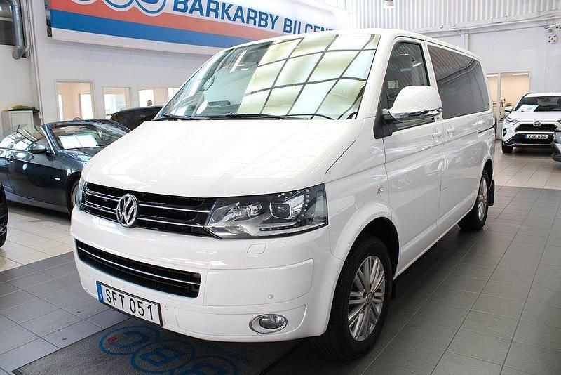 Vit Begagnad 2014 VW Multivan Comfortline Minibuss | 229 900 kr (Marknadspris) - Bild 1/4