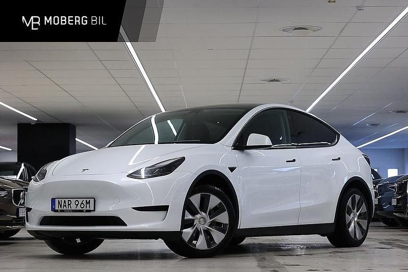 Vit Begagnad 2022 Tesla Model Y Standard Range SUV | 329 990 kr (Lite dyr) - Bild 1/2