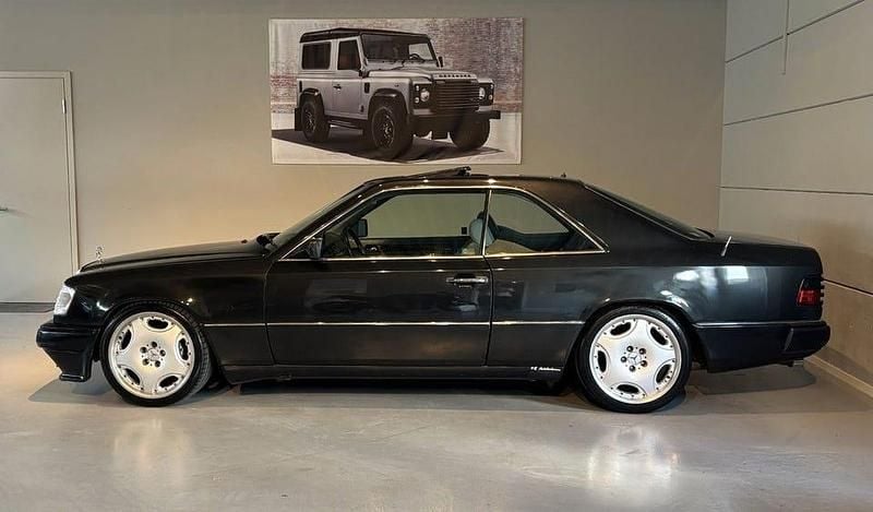 Begagnad Mercedes E300 180 HK (132 kW) 1990 Mörkgrå Sportkupé