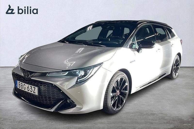 Silver Begagnad 2020 Toyota Corolla Sport Kombi | 274 900 kr (Marknadspris) - Bild 1/3
