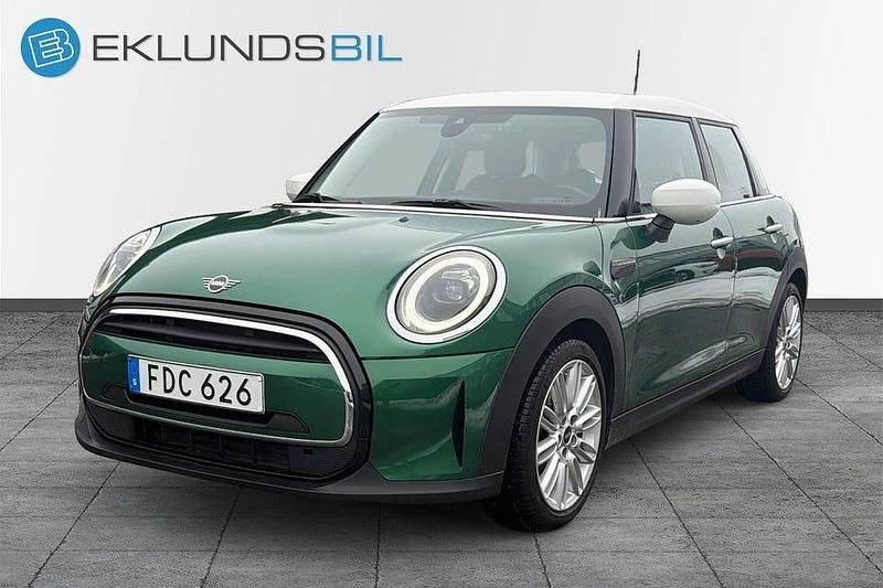 Begagnad Mini Cooper 136 HK (100 kW) 2023 Grön Halvkombi