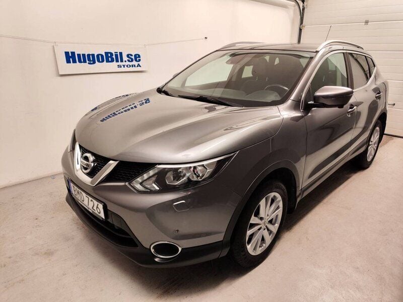 Grå Begagnad 2014 Nissan Qashqai Tekna SUV | 149 500 kr (Dyr) - Bild 1/4
