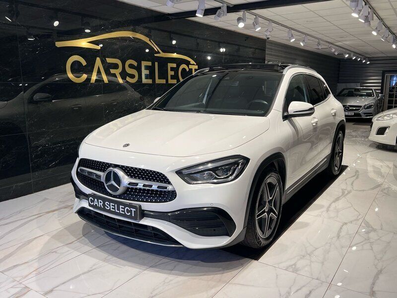 Vit Begagnad 2022 Mercedes GLA200 AMG SUV | 359 900 kr (Marknadspris) - Bild 1/4