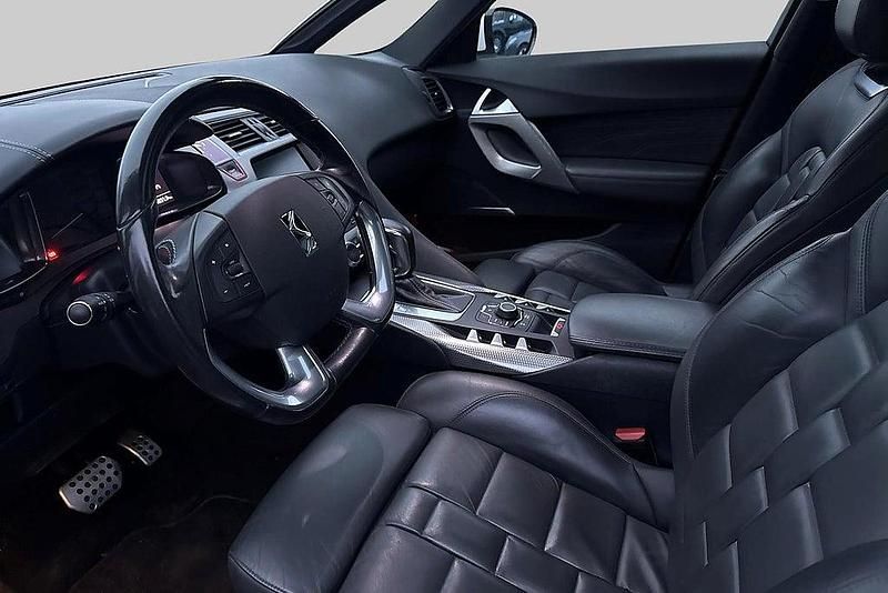 Begagnad Citroën DS5 163 HK (119 kW) 2012 Vit Halvkombi