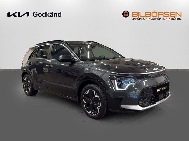 Begagnad Kia e-Niro Advance 110 kW (150 HK) 2023 Grå SUV
