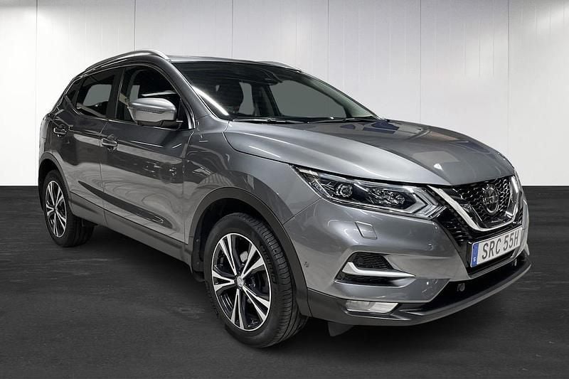 Grå (grey) Begagnad 2020 Nissan Qashqai Tekna SUV | 174 900 kr (Bra pris) - Bild 1/4