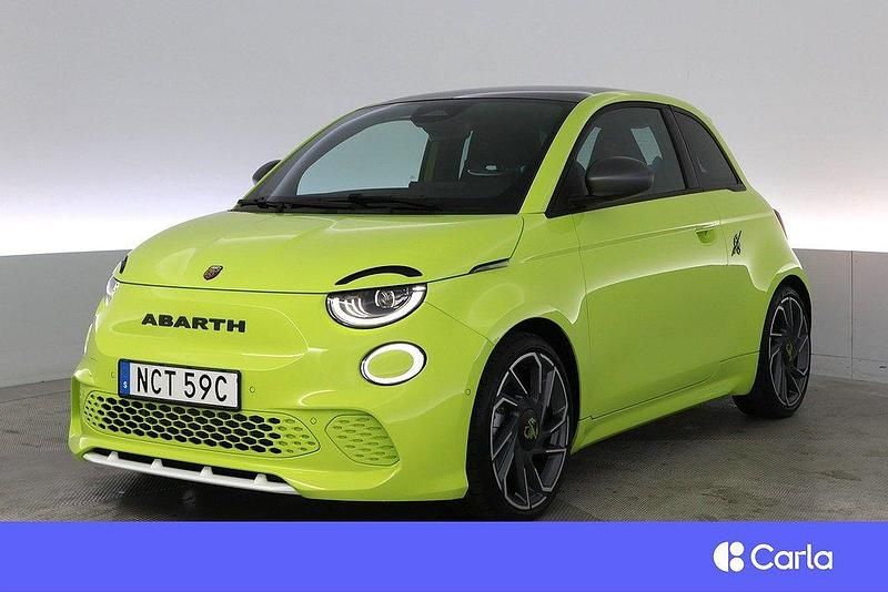 Grön Begagnad 2024 Abarth 500e Halvkombi | 346 900 kr - Bild 1/4