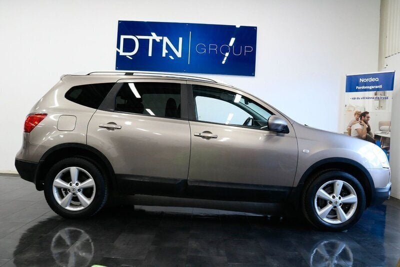 Begagnad 2009 Nissan Qashqai +2 S SUV | 79 500 kr (Marknadspris) - Bild 1/4