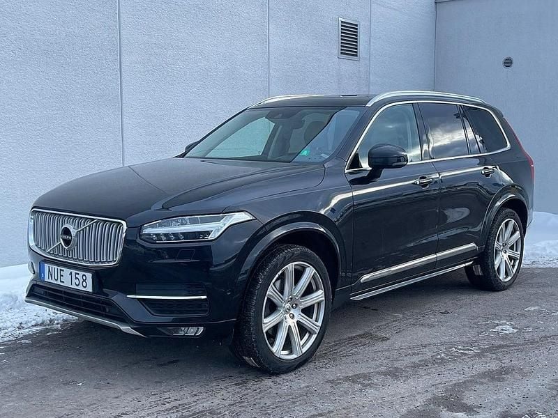 Svart Begagnad 2015 Volvo XC90 Inscription SUV | 249 900 kr (Lite dyr) - Bild 1/4