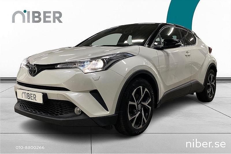 Vit Begagnad 2016 Toyota C-HR Style SUV | 159 900 kr (Lite dyr) - Bild 1/4