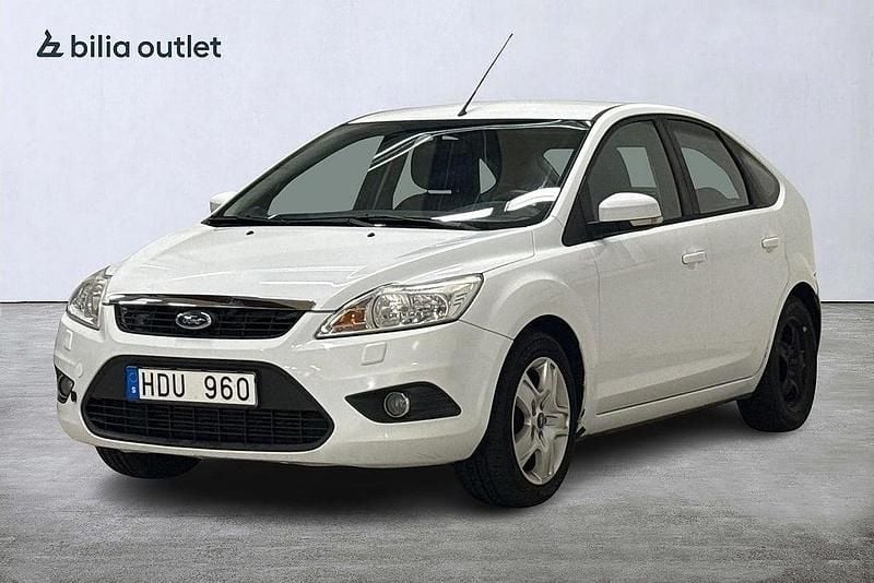 Vit Begagnad 2011 Ford Focus | 39 900 kr - Bild 1/4
