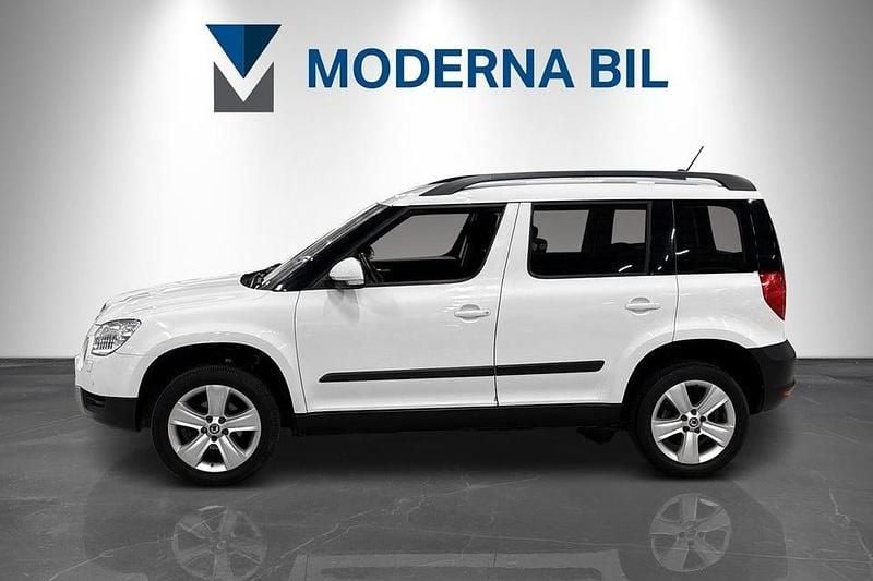 Begagnad Skoda Yeti Experience 105 HK (77 kW) 2012 Vit SUV