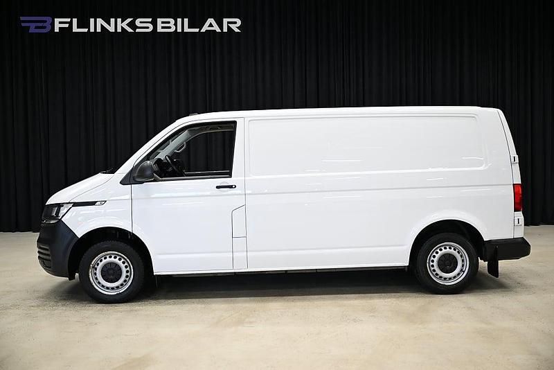 Vit Begagnad 2021 VW Transporter Van | 208 750 kr - Bild 1/4
