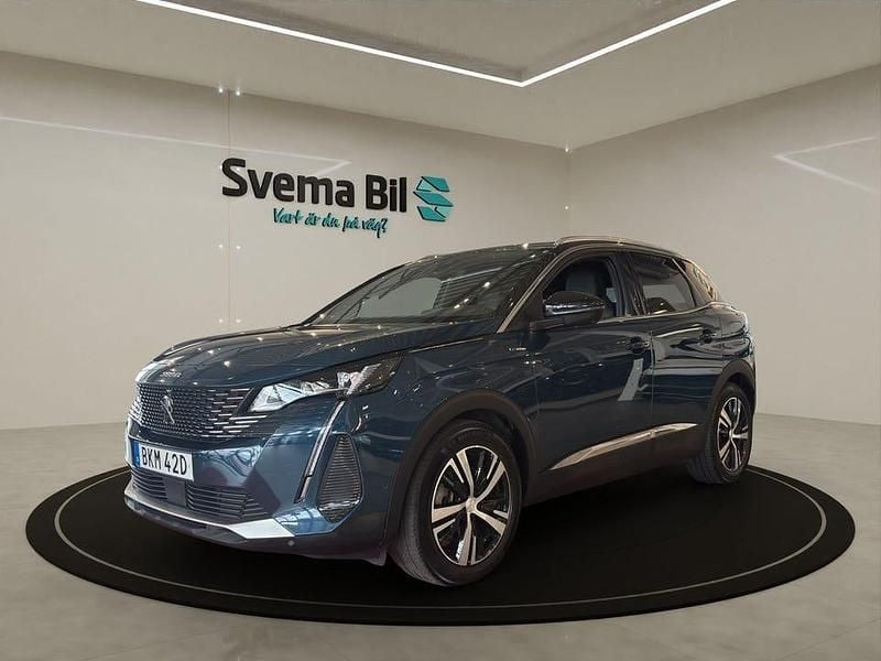 Blå celebes metallic Begagnad 2022 Peugeot 3008 Business-Line SUV | 239 900 kr (Marknadspris) - Bild 1/4