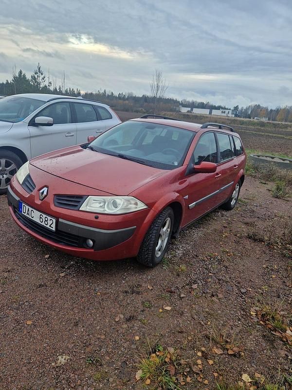 Begagnad 2006 Renault Mégane II | 15 500 kr (Marknadspris) - Bild 1/4