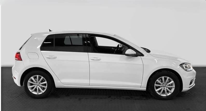Vit Begagnad 2019 VW Golf VII Halvkombi | 179 980 kr (Marknadspris) - Bild 1/4
