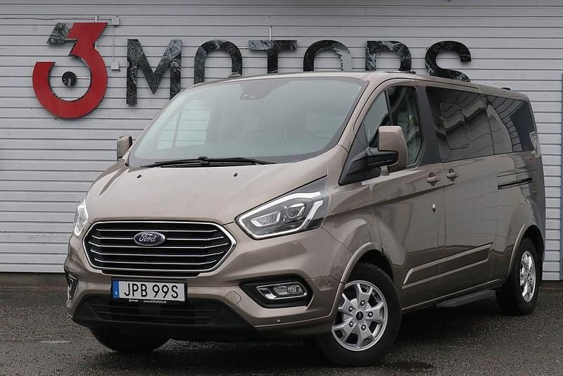 Begagnad Ford Tourneo 185 HK (136 kW) 2020 Grå Minibuss
