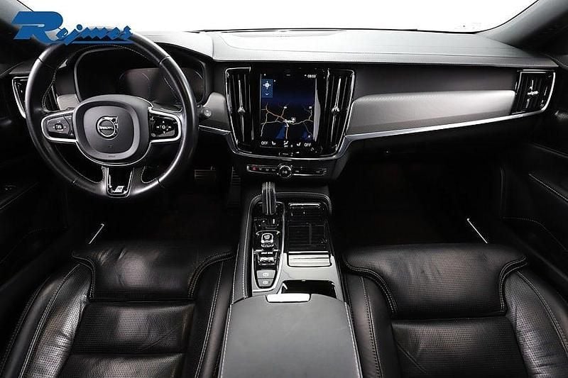 Begagnad Volvo V90 R-Design 303 HK (222 kW) 2019 Blå Kombi