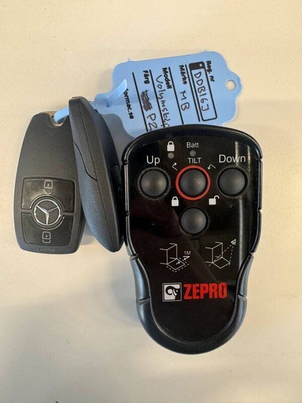 Vit Begagnad 2022 Mercedes Sprinter Van | 399 500 kr (Marknadspris) - Bild 1/2