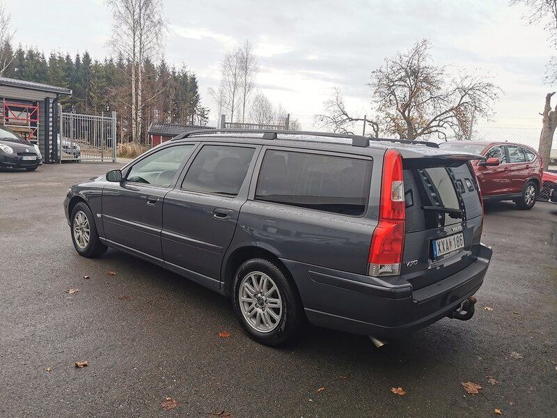 Begagnad Volvo V70 Business Edition 141 HK (103 kW) 2006 Grå Kombi