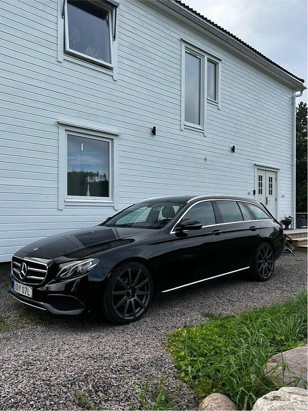 Begagnad 2019 Mercedes E200 Kombi | 150 000 kr - Bild 1/4