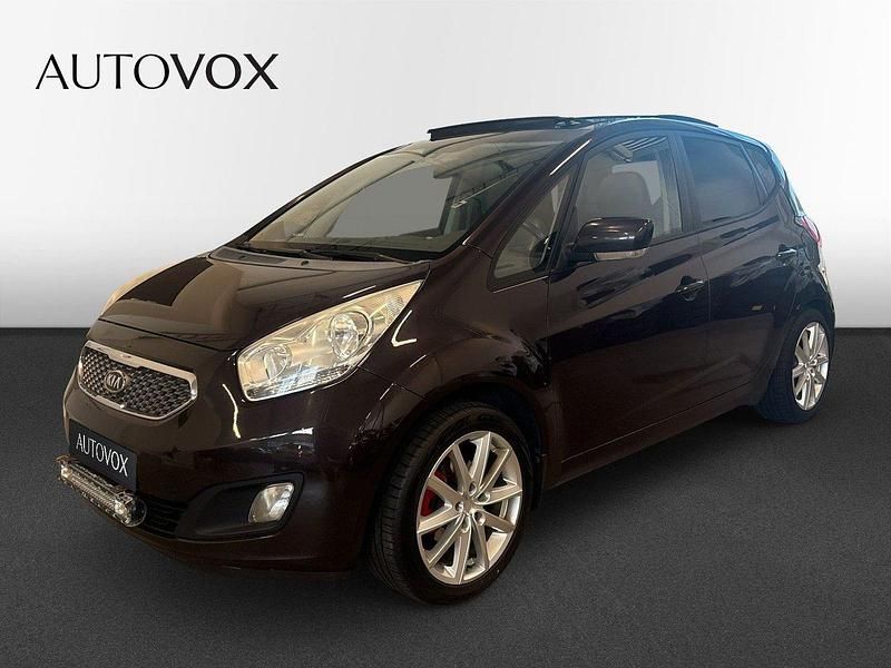 Lila Begagnad 2010 Kia Venga Comfort Halvkombi | 54 900 kr (Marknadspris) - Bild 1/4