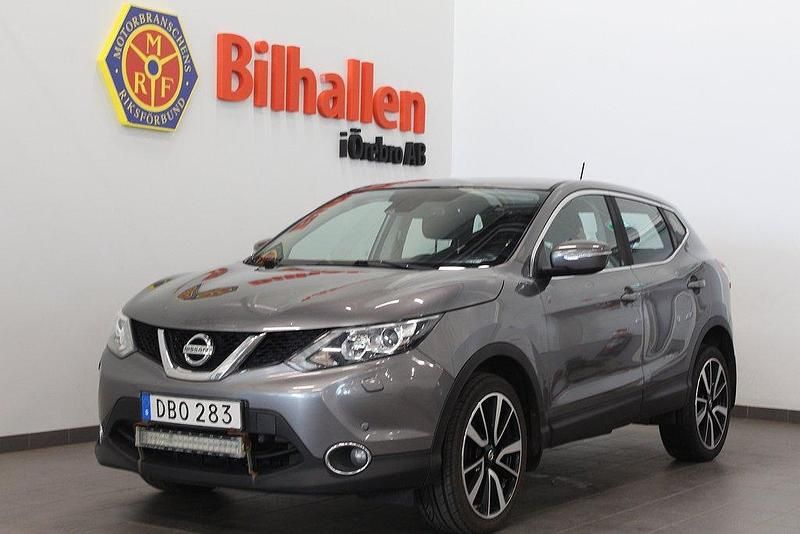 Grå Begagnad 2013 Nissan Qashqai SUV | 89 900 kr (Marknadspris) - Bild 1/4
