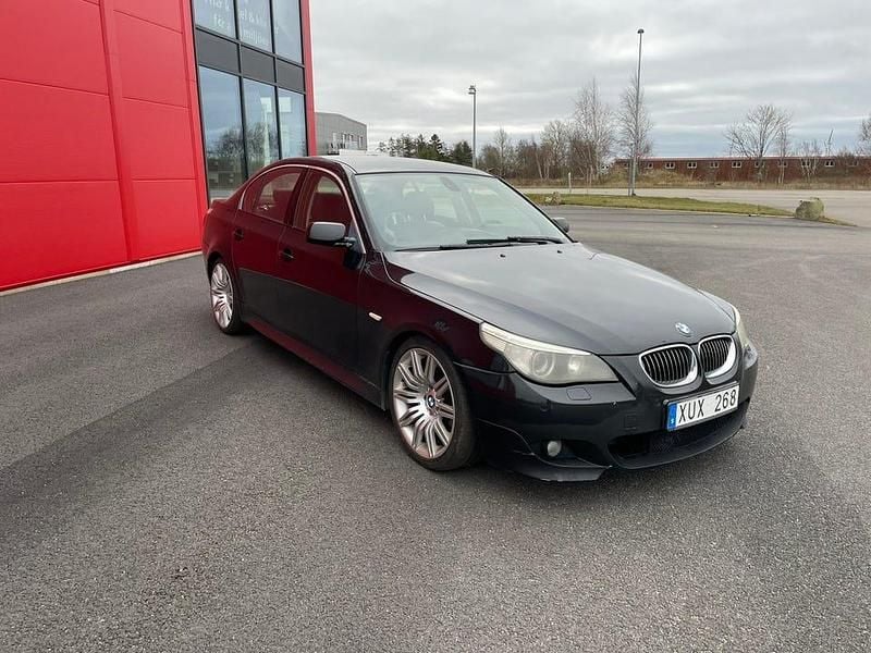 Begagnad 2006 BMW 525 Sedan | 59 000 kr (Marknadspris) - Bild 1/4