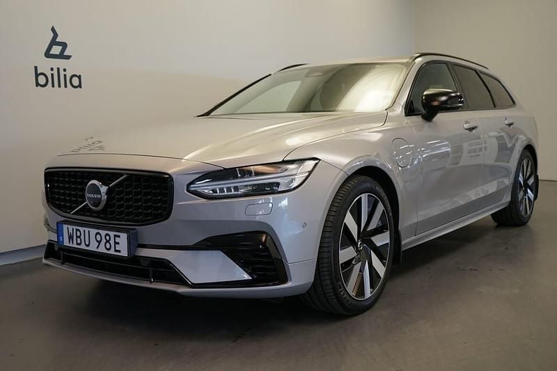 Silver Begagnad 2024 Volvo V90 Plus Kombi | 479 500 kr (Bra pris) - Bild 1/4