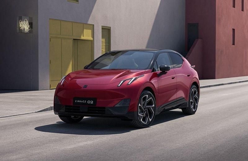 Svart Ny 2025 Lynk & Co 02 SUV | 474 995 kr - Bild 1/1