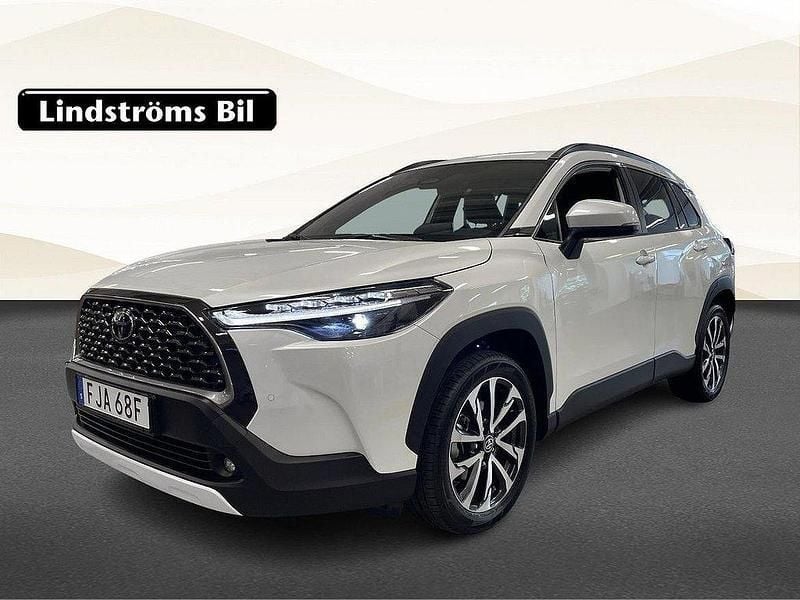 Vit Begagnad 2024 Toyota Corolla Cross Executive SUV | 435 900 kr (Lite dyr) - Bild 1/3
