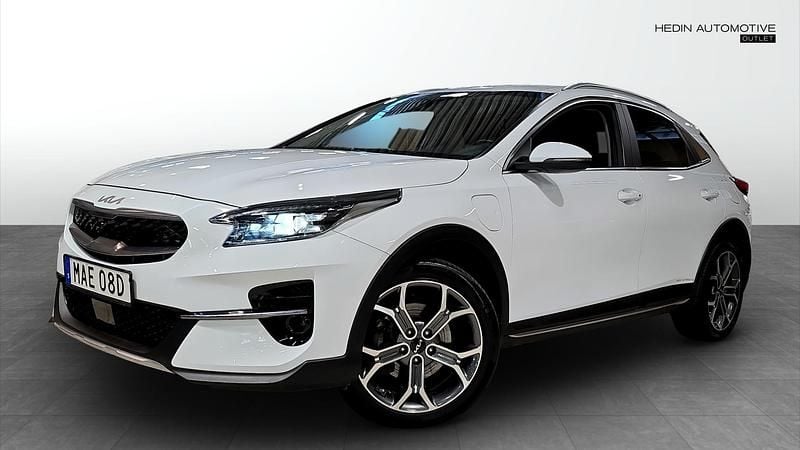 Vit (white) Begagnad 2022 Kia XCeed Advance SUV | 232 900 kr (Bra pris) - Bild 1/4