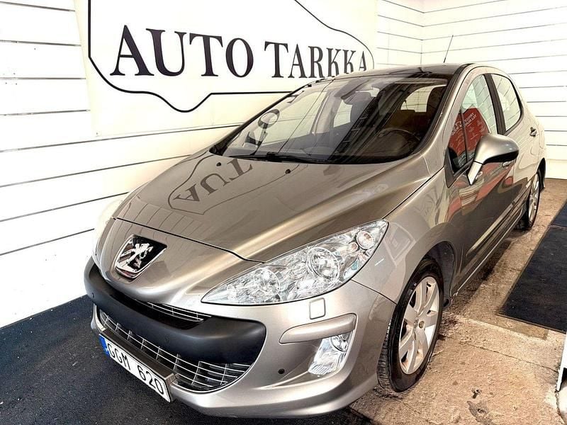 Grå Begagnad 2010 Peugeot 308 Halvkombi | 64 900 kr (Marknadspris) - Bild 1/4