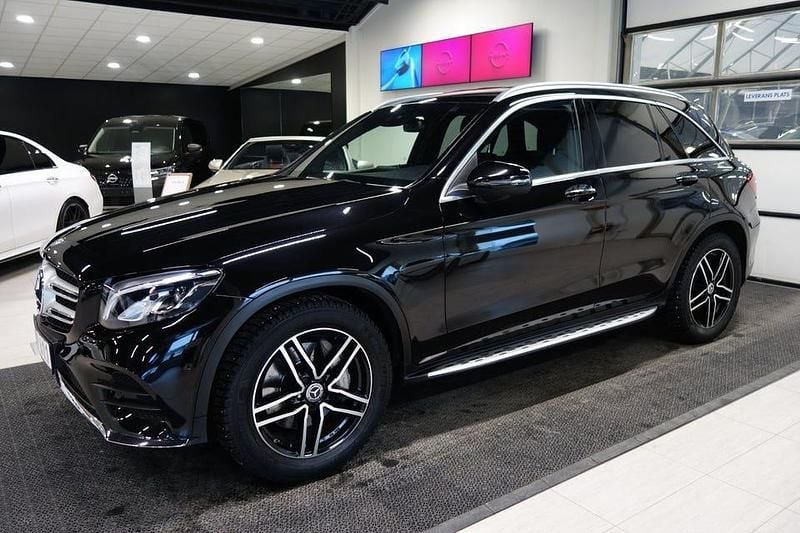 Begagnad Mercedes GLC250 AMG line 211 HK (155 kW) 2017 Svart SUV