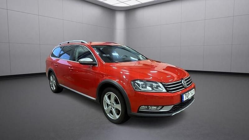 Begagnad VW Passat Alltrack 180 HK (132 kW) 2014 Röd Kombi