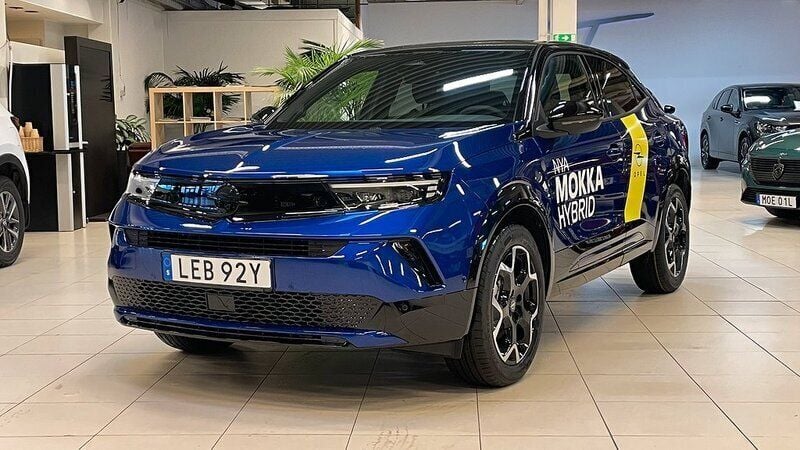 Blå Begagnad 2024 Opel Mokka SUV | 318 900 kr - Bild 1/4