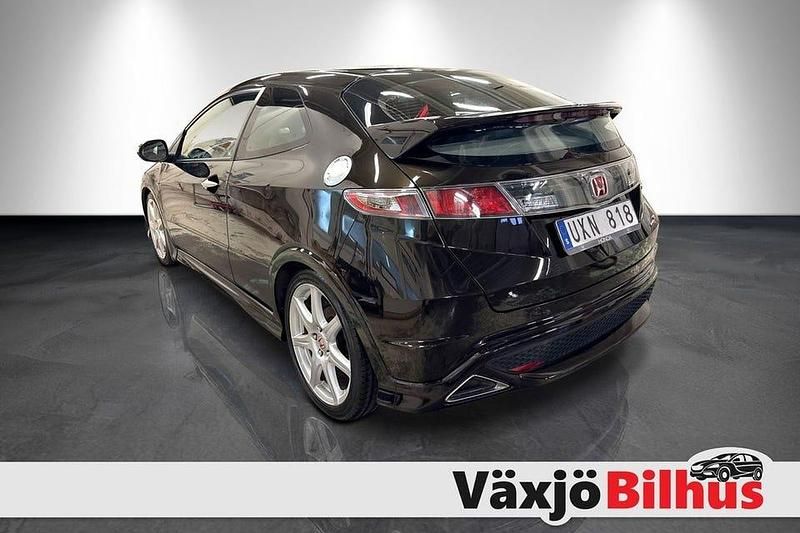 Begagnad Honda Civic Type R 201 HK (147 kW) 2007 Mörkbrun Halvkombi