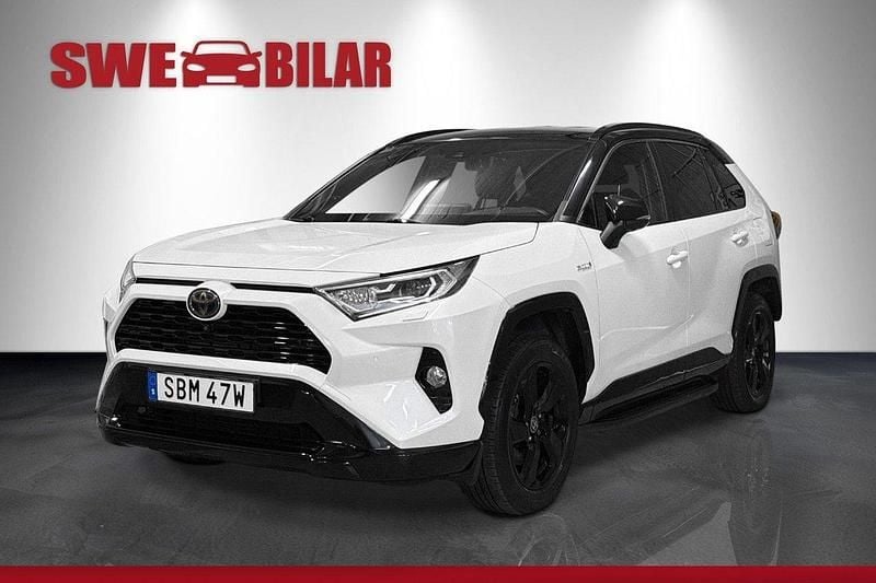 Vit Begagnad 2020 Toyota RAV4 Hybrid Style SUV | 319 900 kr (Marknadspris) - Bild 1/4