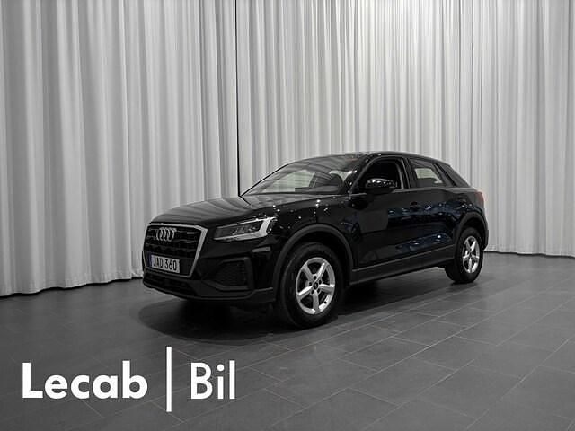Brilliantsvart Begagnad 2023 Audi Q2 Proline SUV | 209 500 kr (Bra pris) - Bild 1/3