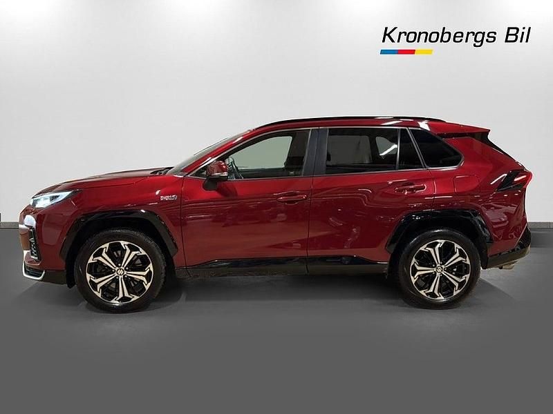 Begagnad Suzuki Across 306 HK (225 kW) 2022 Röd SUV