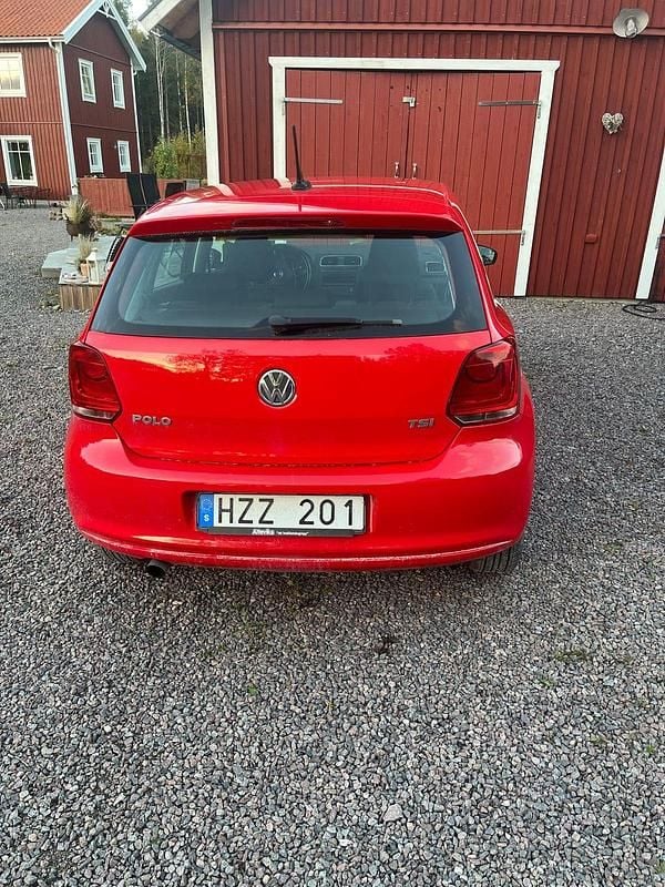 Begagnad VW Polo 90 HK (66 kW) 2013 Halvkombi