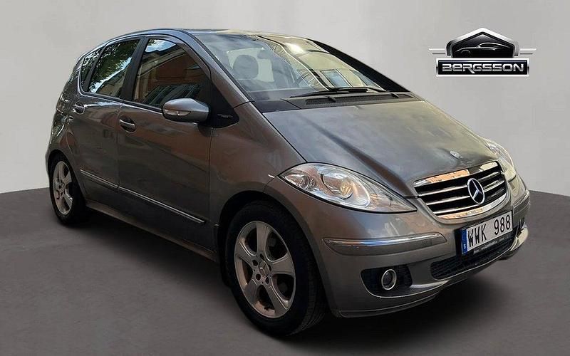 Ljusgrå (grå) Begagnad 2005 Mercedes A200 Avantgarde Halvkombi | 29 900 kr (Dyr) - Bild 1/4