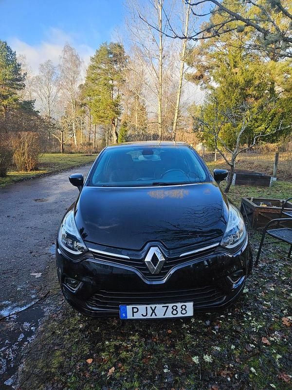 Begagnad 2017 Renault Clio IV Halvkombi | 100 000 kr (Bra pris) - Bild 1/4