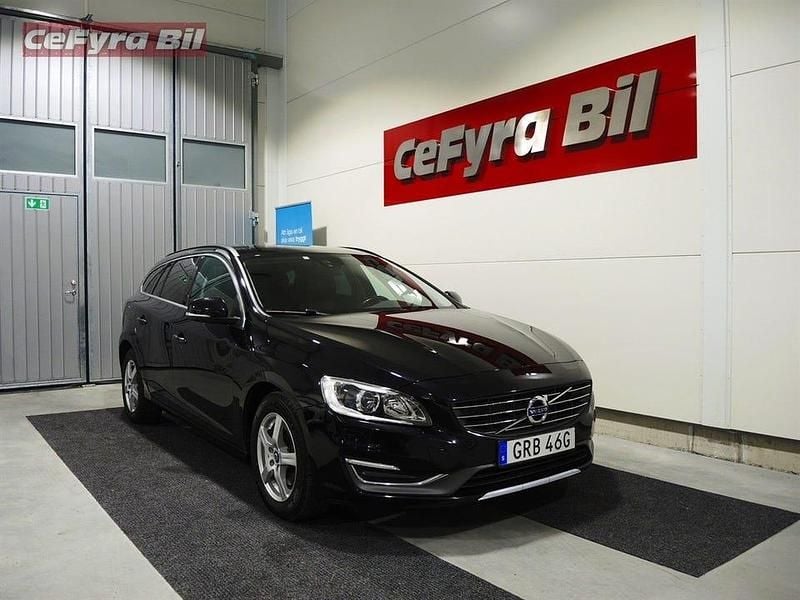 Begagnad Volvo V60 Momentum 114 HK (83 kW) 2014 Svart Kombi