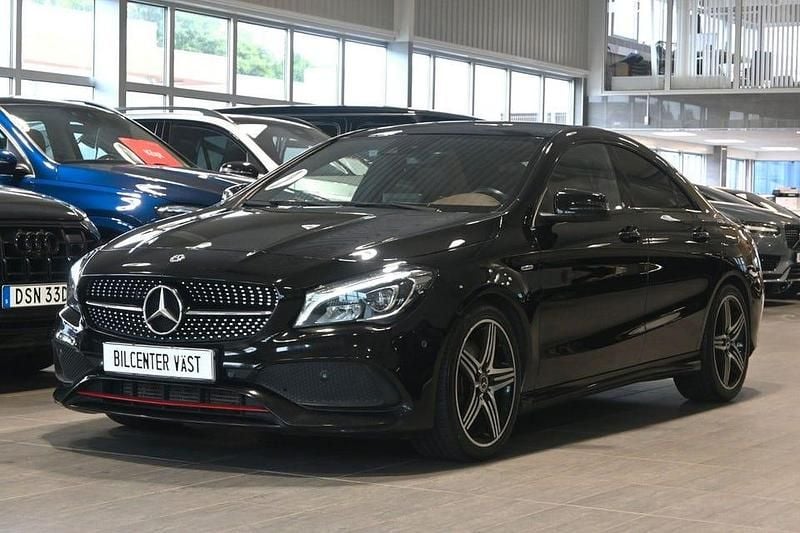 Svart Begagnad 2018 Mercedes 250 AMG Sportkupé | 219 000 kr - Bild 1/4