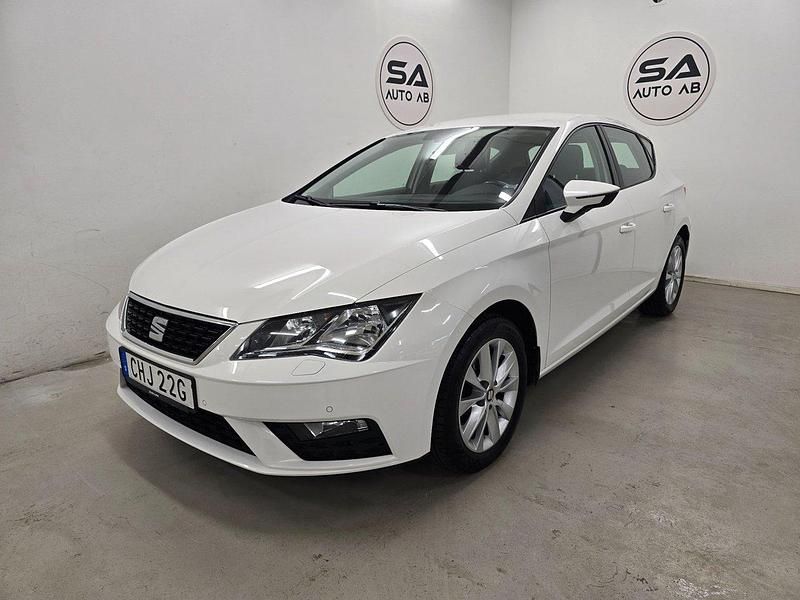 Vit Begagnad 2019 Seat Leon Style Halvkombi | 105 500 kr (Marknadspris) - Bild 1/4