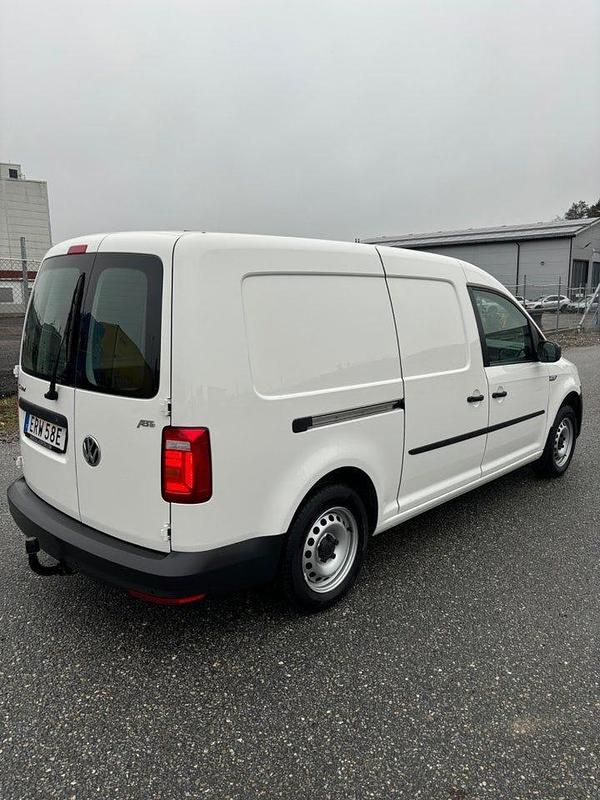 Begagnad VW Caddy Maxi 83 kW (113 HK) 2021 Vit Minibuss