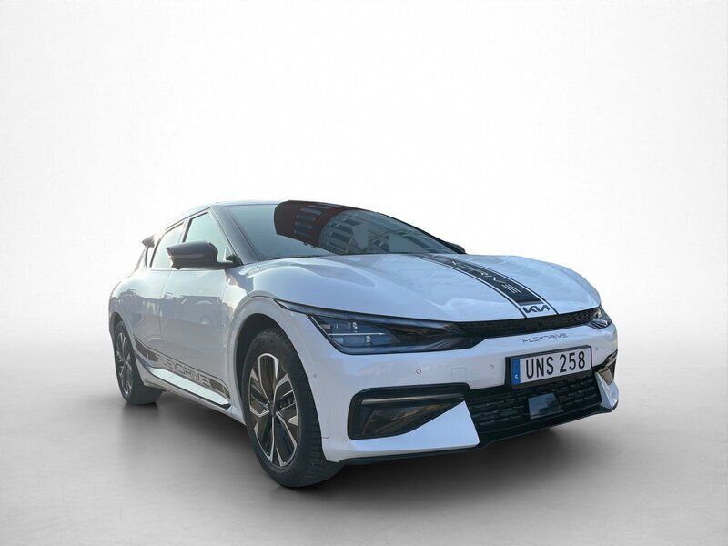 Vit Begagnad 2023 Kia EV6 4 SUV | 502 000 kr (Bra pris) - Bild 1/4